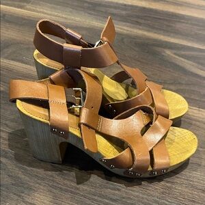 Andre Assous Tan Strappy Sandals